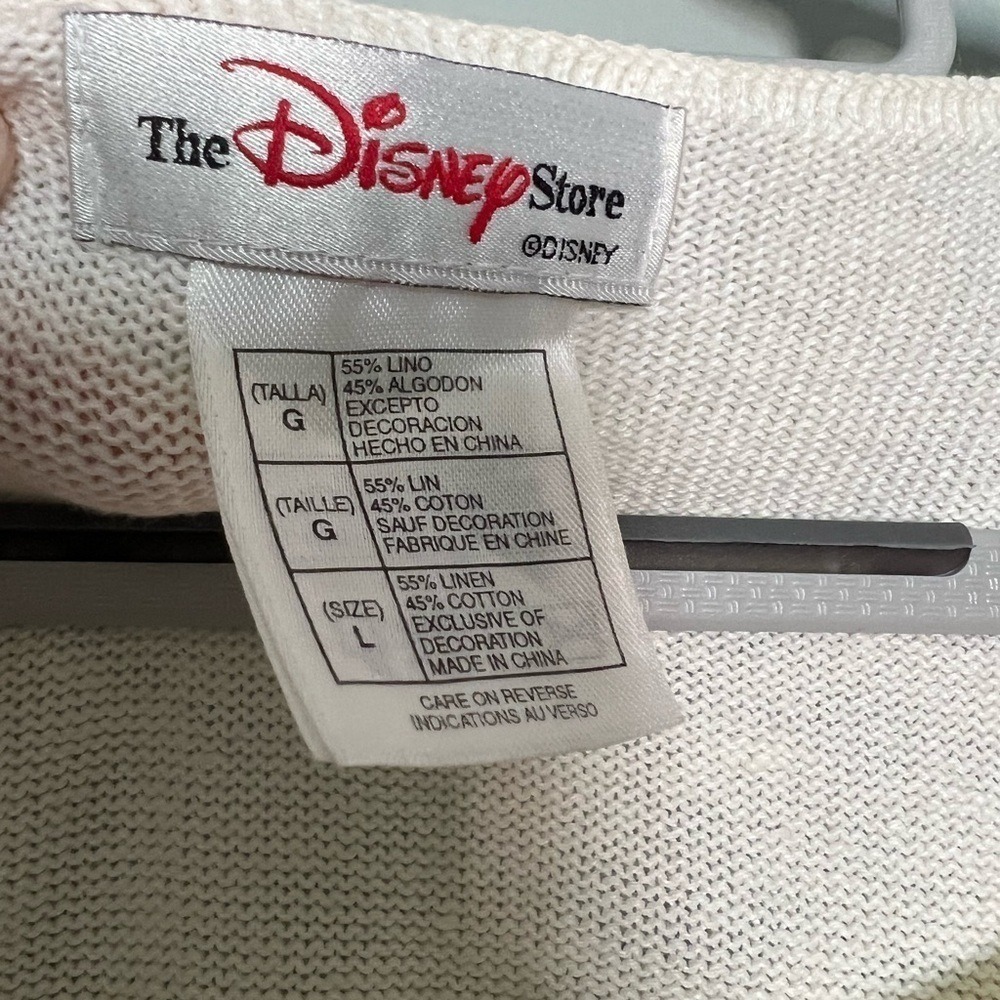 The Disney Store vintage Winnie the Pooh and Tigger footprint tshirt linen blend - Picture 2 of 3